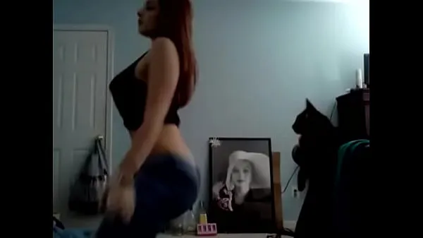 Toon in totaal Millie Acera Twerking my ass while playing with my pussy films