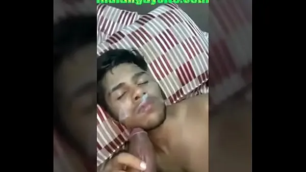 Tampilkan Desi gay indian cumshot total Film