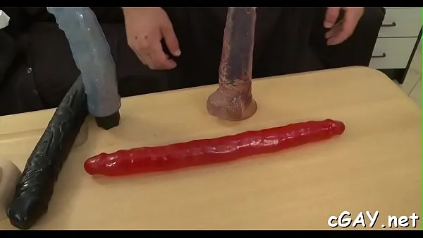 Hiển thị tổng số Man gets an arousing anal drilling from a long dildo Phim