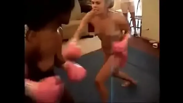 Hiển thị tổng số Sammi vs Carmen topless boxing Phim