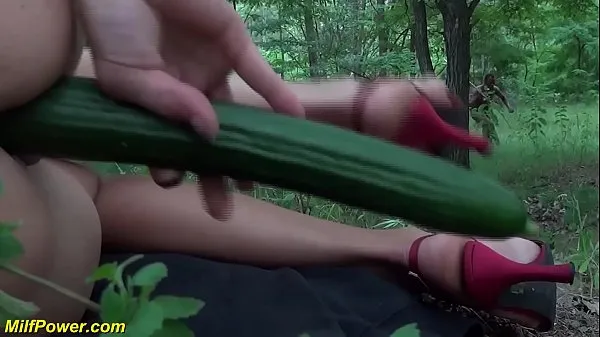 Näytä yhteensä redhead stepmom rough big banged in the woods elokuvaa