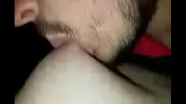 Vis totalt Sucking tit filmer