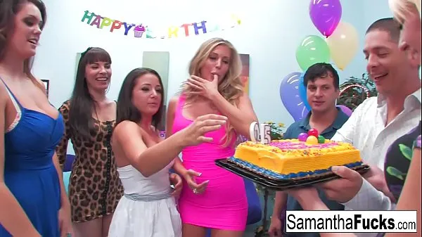 Vis totalt Samantha celebrates her birthday with a wild crazy orgy filmer