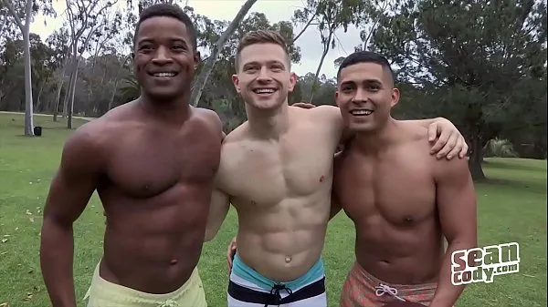 Mostrar Landon, Deacon, Asher Bareback) - Película gay - Sean Cody películas en total