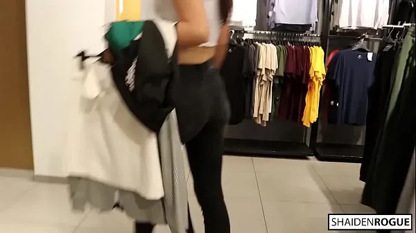 Összesen Young German Babe Shaiden Rogue Enjoys Risky Dick Sucking in Shopping Mall film