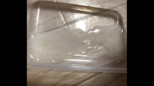 Zobrazit celkem cumshot to plastic tray filmů