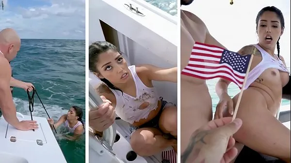 BANGBROS - Cuban Hottie, Vanessa Sky, Gets Rescued At Sea By Jmac کل موویز دکھائیں