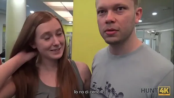 Afficher HUNT4K. Le couple s'entraînait dans le gymnase lorsqu'un riche chasseur est apparu films au total