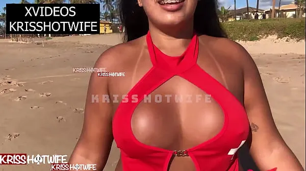 Mostrar Kriss Hotwife Se Exibindo Em Praia Pública total de filmes