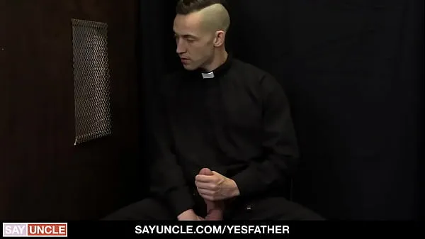 Prikaži Blonde Catholic Boy Trent Marx Confesses His Sins To Ethan Sinns skupaj filmov