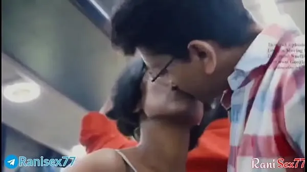 Vis totalt Teen girl fucked in Running bus, Full hindi audio filmer