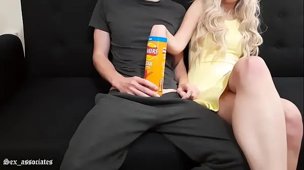 Afficher Comment blaguer/tromper les filles avec Pringles peut films au total