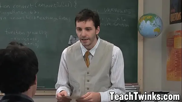 Εμφάνιση Kinky teacher Wade Warren anal breeds student Skylar West συνολικών ταινιών