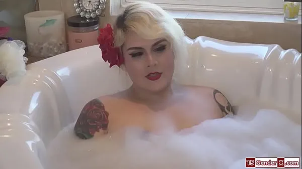 Trans stepmom Isabella Sorrenti anal fucks stepson कुल फिल्में दिखाएं