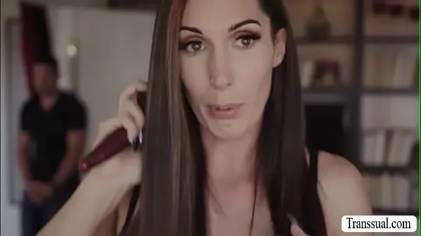 Stepson bangs the ass of her trans stepmom toplam Filmi göster