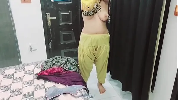 Hidden Camera Neighbour,s Wife Recorded Clothes Changing toplam Filmi göster
