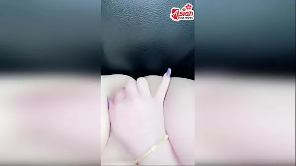 Vis Curious Asian chick touches her friend's pussy film i alt