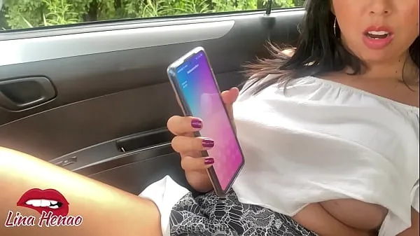 Εμφάνιση Showing off and seducing. I love showing off my ass on the road and going to the park to eat cream while I have my vibrator in my wet pussy συνολικών ταινιών