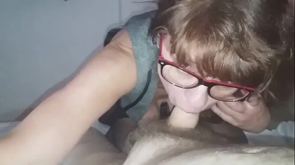 Zobraziť celkovo filmy (blowjob with glasses)