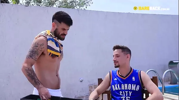 Mostra Fottendo un uomo bruto e macho film in totale