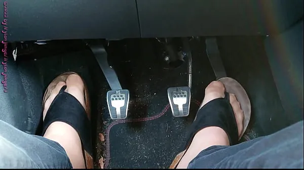 Show Pedal Pumping in Slippers ** Nylon Feet total Movies