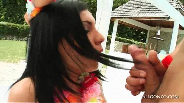 Hot ass brunette mouth fucking hungry shaft by the pool کل موویز دکھائیں