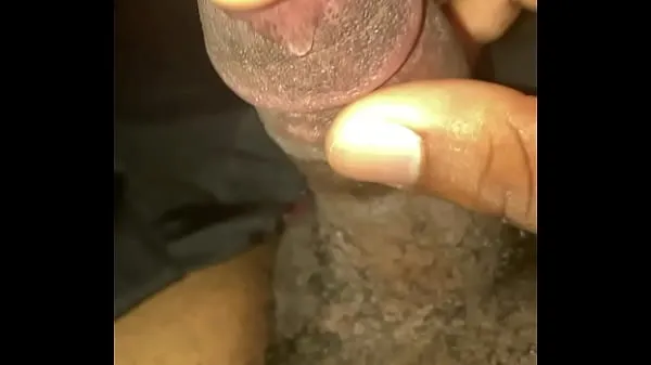 Prikaži Leaking lots of precum skupaj filmov