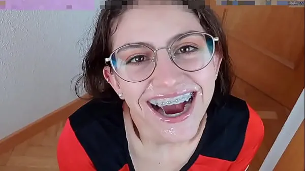 Mostrar PLEASE CUM ON MY BRACES DIRTY TALKING TEEN BLOWJOB. SHANAXNOW total de filmes