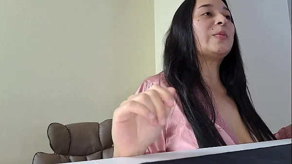 Εμφάνιση Latina Fucks While in Work Video Call συνολικών ταινιών