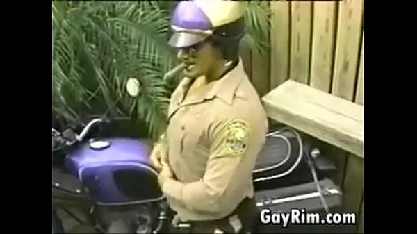 Officer Stroking His Cock कुल फिल्में दिखाएं